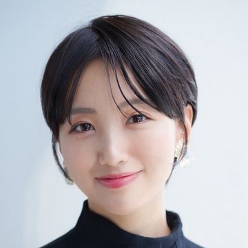 東 留伽